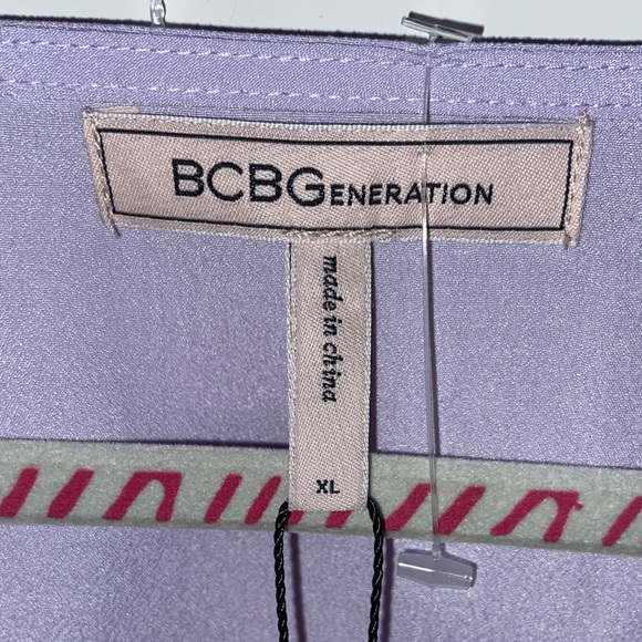 bcbgeneration blouse - size: xl NWT - Picture 4 of 6